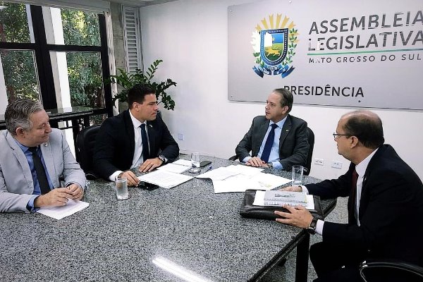 Imagem: Coronel David, presidente da Comissão, defende valorização dos militares