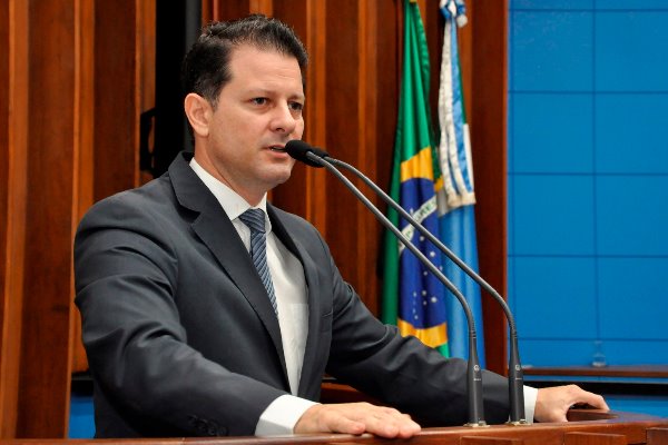 Imagem: O deputado discursou sobre ações de combate à Dengue Chikungunya e Zika