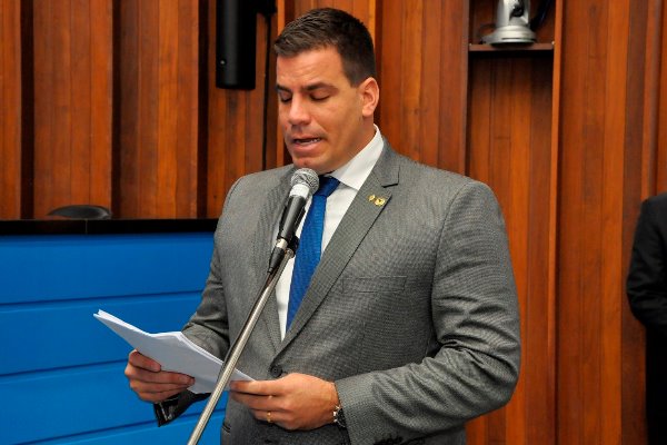 Imagem: Deputado Capitão Contar apresentou a proposta nesta terça-feira