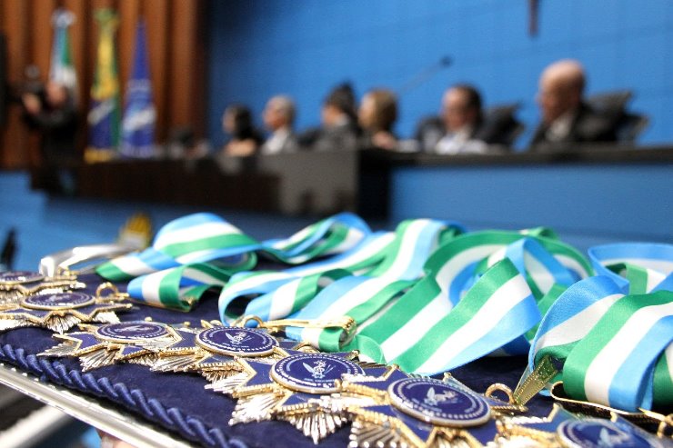 Imagem: Sessão Solene de Instalação e Posse da Academia Feminina de Letras e Artes de MS