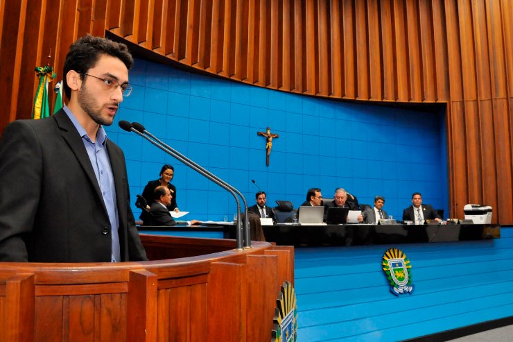 Imagem: Acadêmico utiliza espaço para falar do corte de recursos para as instituições federais de ensino