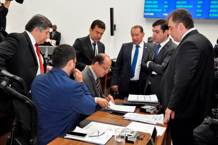 Imagem: Três projetos foram aprovados durante a sessão desta quarta-feira