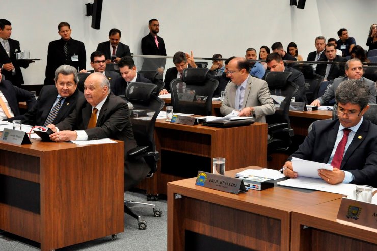 Imagem: Quatro propostas foram aprovadas pelos parlamentares na sessão plenária desta terça-feira