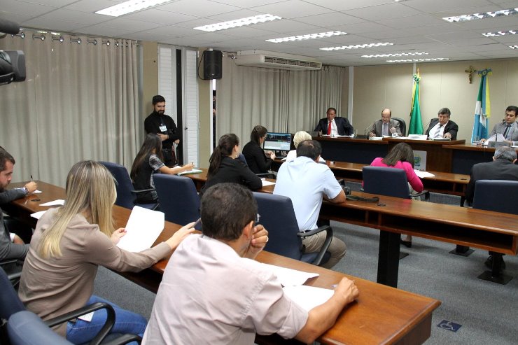 Imagem: Reunião extraordinária ocorreu no Plenarinho Nelito Câmara
