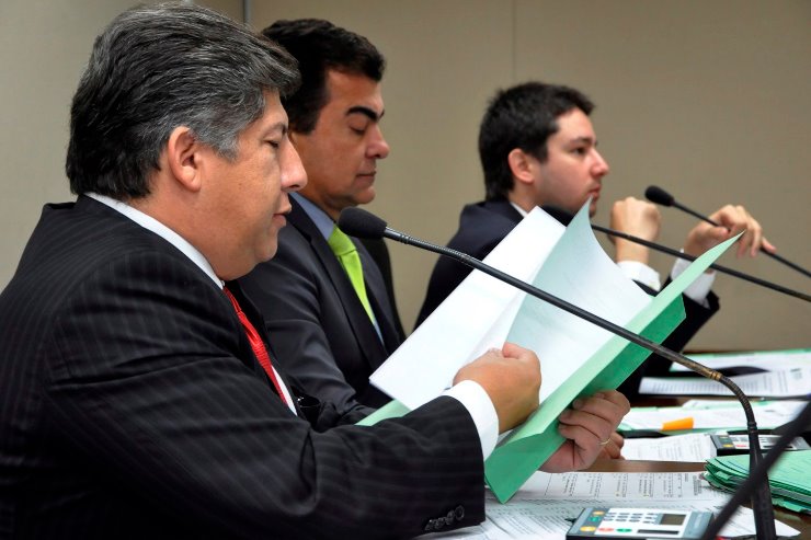 Imagem: As reuniões da CCJR ocorrem todas as quartas-feiras, às 8h, no Plenarinho Nelito Câmara