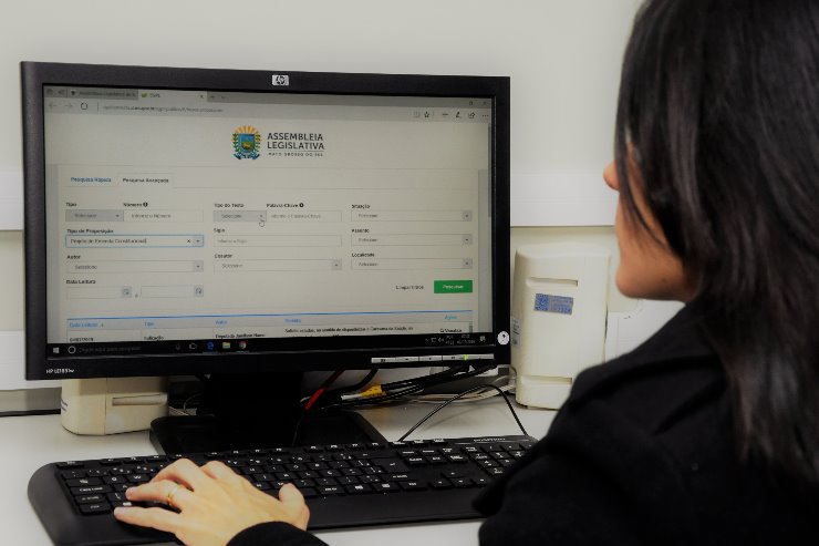 Imagem: Cidadão pode consultar a tramitação dos projetos de lei pelo site oficial 