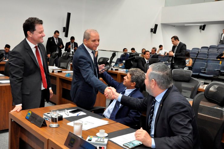 Imagem: Renato Câmara, Coronel David, Professor Rinaldo e Antônio Vaz estão entre os deputados que compõem a Frente