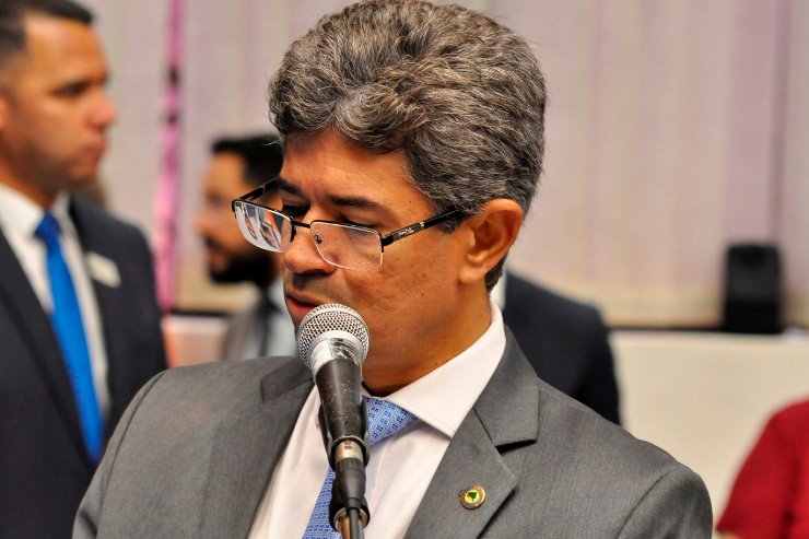 Imagem: Deputado apresentou projeto de lei para beneficiar jovens