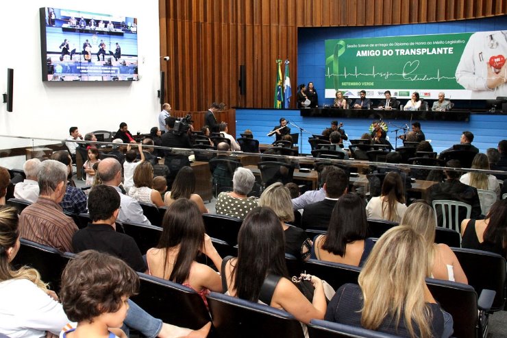 Imagem: Mais de 50 pessoas foram homenageadas