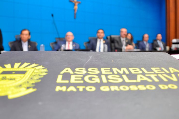 Imagem: Desembargadores receberam Diploma de Honra ao Mérito em alusão aos 40 anos da ALEMS