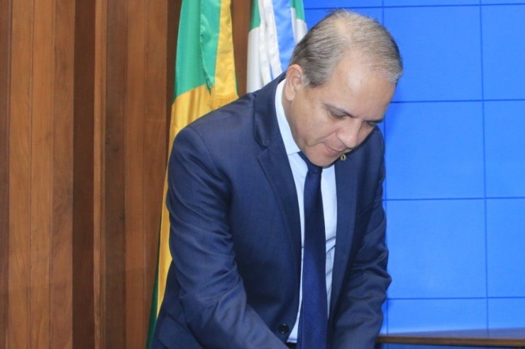 Imagem:  Deputado comemora o novo momento vivido no Brasil