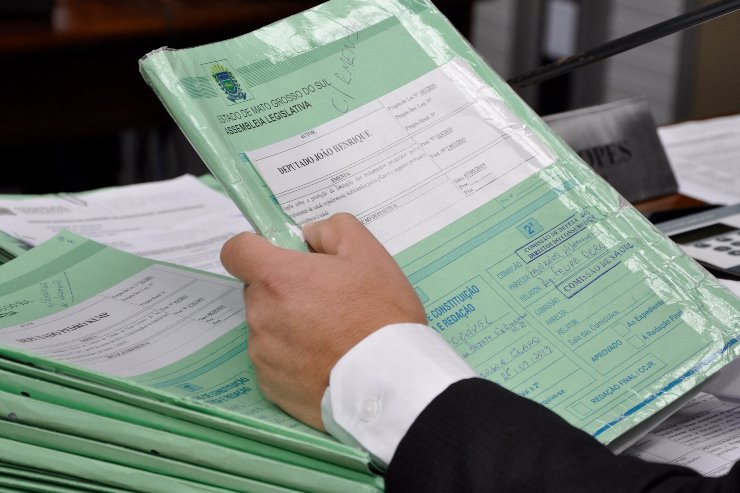 Imagem: Projetos analisados na reunião ordinária de hoje da Comissão de Constituição, Justiça e Redação