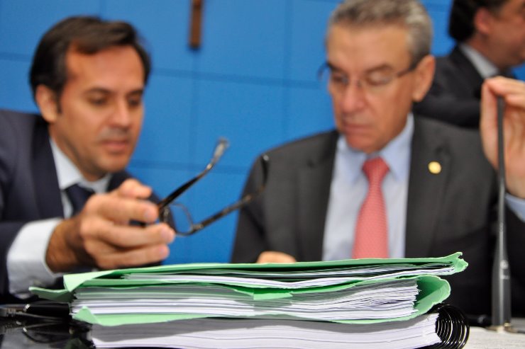 Imagem: Projetos agora seguem para análise da Comissão de Constituição, Justiça e Redação