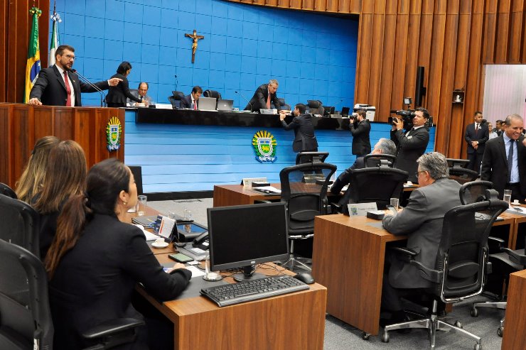 Imagem: Proposta é de autoria do deputado Pedro Kemp (no uso da tribuna)