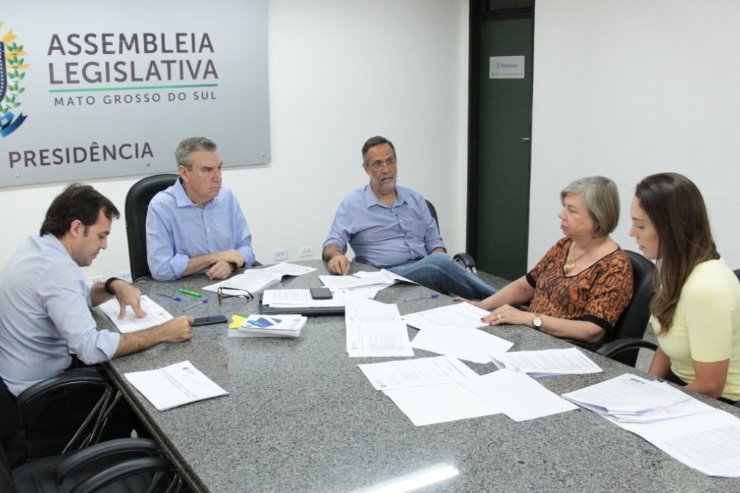 Imagem: Reunião foi realizada na manhã desta sexta-feira na sala da presidência da Assembleia Legislativa