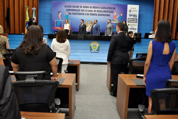 Imagem: A solenidade foi proposta pelos deputados Marcio Fernandes e Renato Câmara