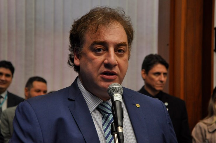 Imagem: Projeto de Lei segue para análise da Comissão de Constituição, Justiça e Redação