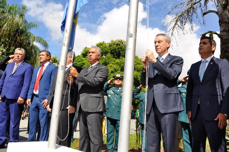 Imagem: A cerimônia marcou a instalação da 2ª Sessão Legislativa da 11ª Legislatura