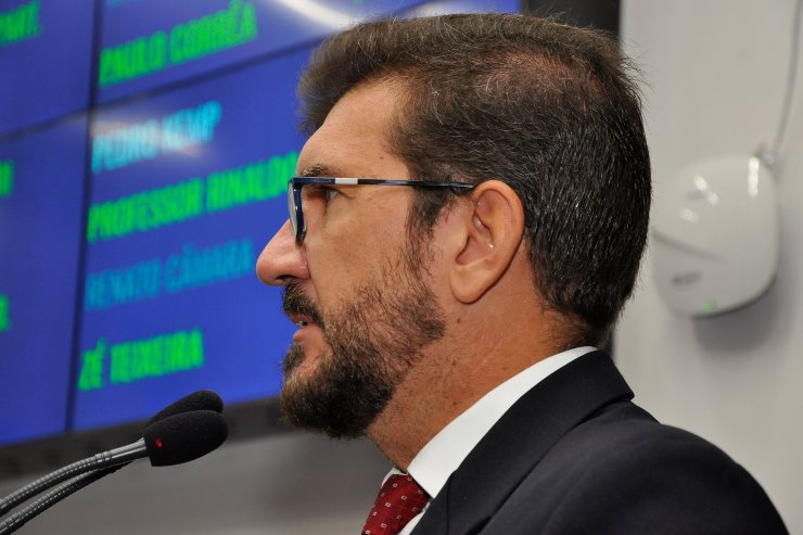 Imagem: Parlamentar também subiu à tribuna para falar sobre cestas de alimentos aos indígenas