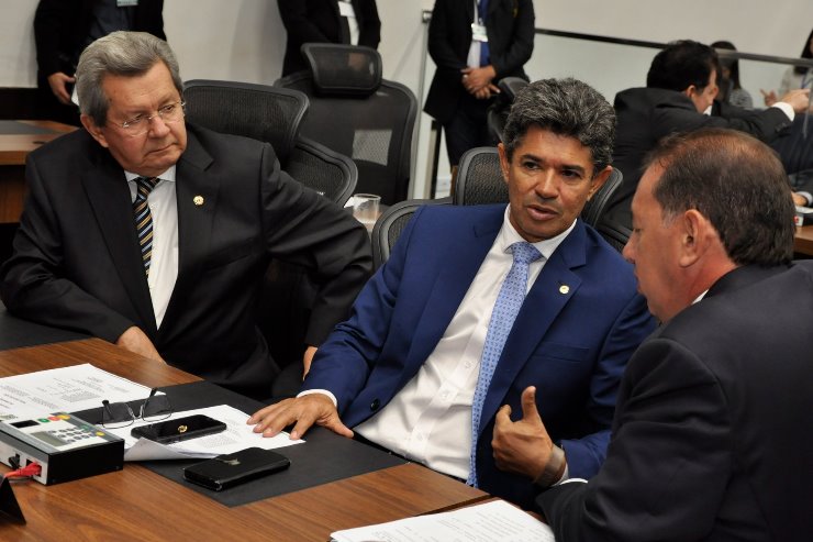 Imagem: Deputados Onevan de Matos, Professor Rinaldo e Gerson Claro, indicados hoje para as lideranças