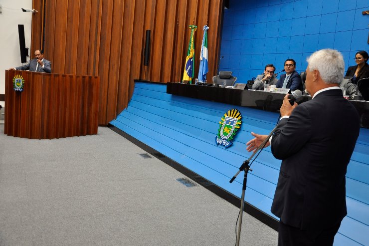 Imagem: Zé Teixeira e Cabo Almi usaram tanto o aparte, quanto tribuna para defender seus pontos de vista
