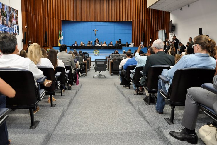 Imagem: Plenário Júlio Maia abrigou hoje mais uma concessão do Troféu Celina Jallad