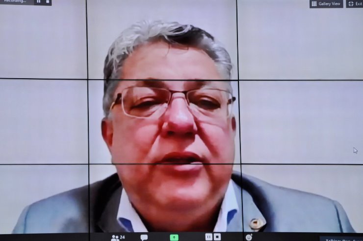 Imagem: "A consolidação das leis é muito importante para a garantia das relações jurídicas", afirmou o autor da matéria