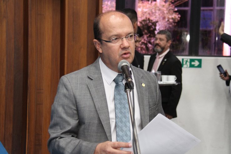 Imagem: O deputado Barbosinha é o autor da proposta voltada às pessoas com hipersensibilidade sensorial