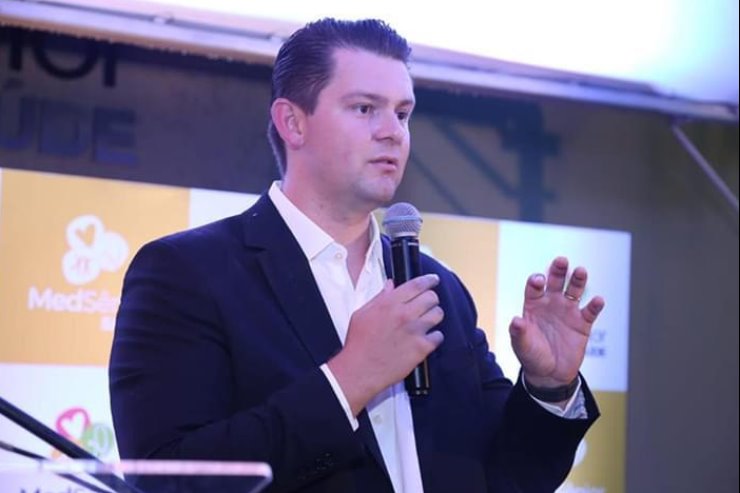 Imagem: Alessandro Falchembak, médico geriatra, falará sobre os cuidados com os idosos durante a pandemia do coronavírus 