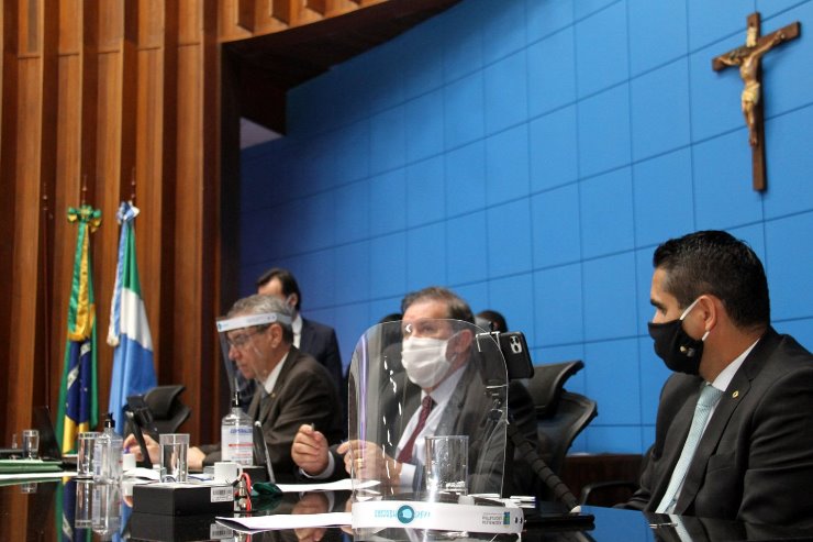 Imagem: Mesa Diretora da ALEMS recebe o pedido de reconhecimento de calamidade pública de outras três cidades