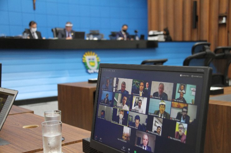 Imagem: Deputados votaram três proposições durante a sessão plenária remota desta quarta-feira