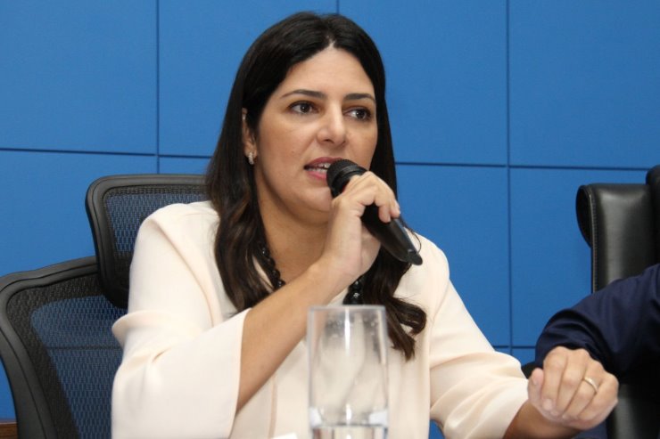 Imagem: A entrevistada desta edição do programa é a subsecretária de Políticas Públicas para Mulheres, Luciana Azambuja