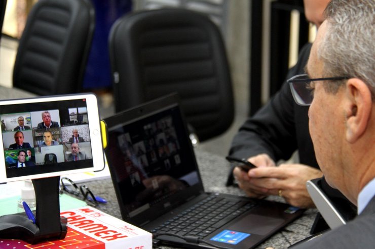 Imagem: Deputados realizaram sessão remota e aprovaram cinco projetos