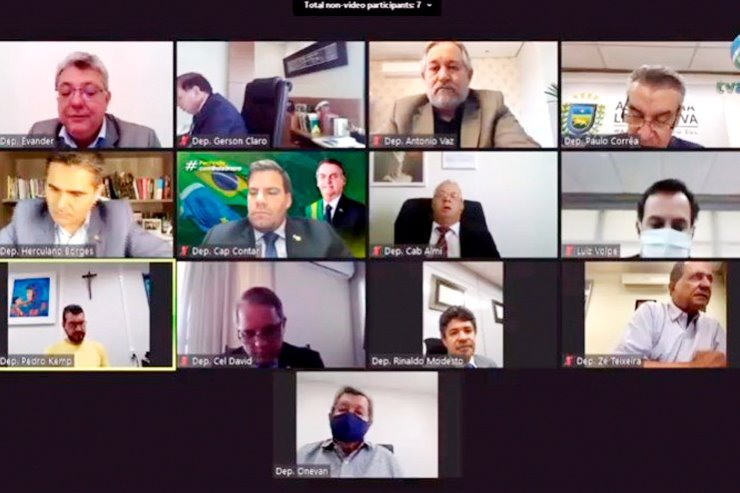 Imagem: Deputados estaduais da ALEMS durante as votações e debates que acontecem na Ordem do Dia