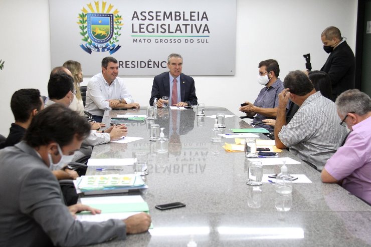 Imagem: Projeto que altera o Estatuto da Educação Básica foi entregue nesta manhã