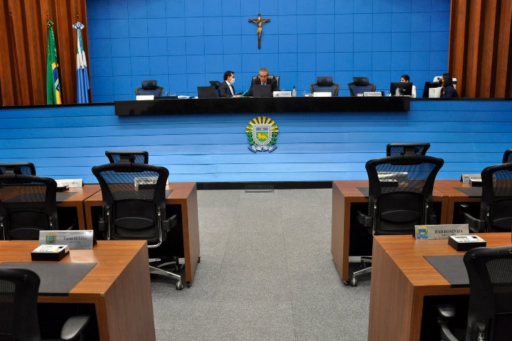 Imagem: Em sessão mista, conduzida do Plenário Júlio Maia, foram aprovados três projetos de autoria do Executivo