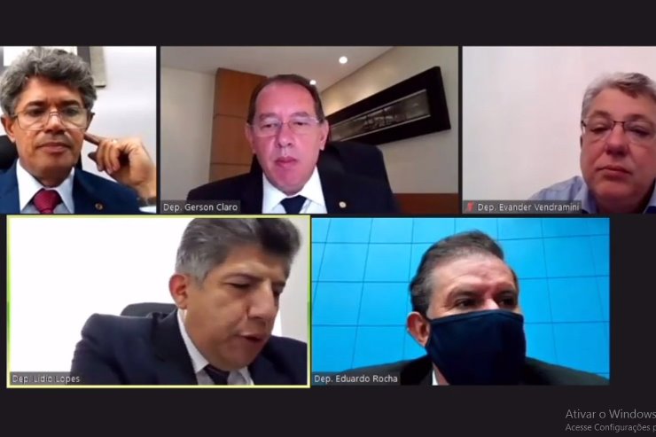 Imagem: Reunião da CCJR foi realizada remotamente nesta quarta-feira