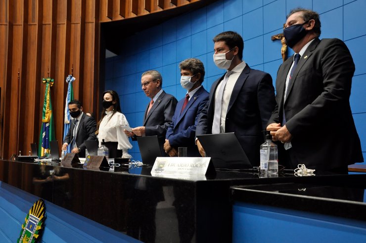 Imagem: Posse da deputada estadual Mara Caseiro, que ocupa a vaga deixada por Onevan de Matos