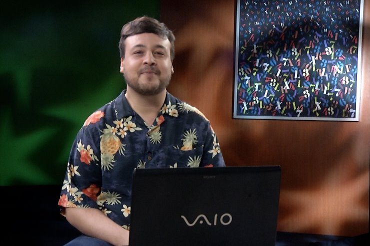 Imagem: Jornalista João Humberto, apresentador do programa Ler é Viver, que traz retrospectiva nesta sexta-feira