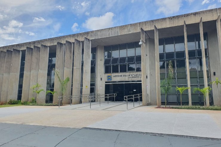 Imagem: Nas duas primeiras semanas de trabalho de 2021, Parlamento aprovou cinco prorrogações de calamidade pública