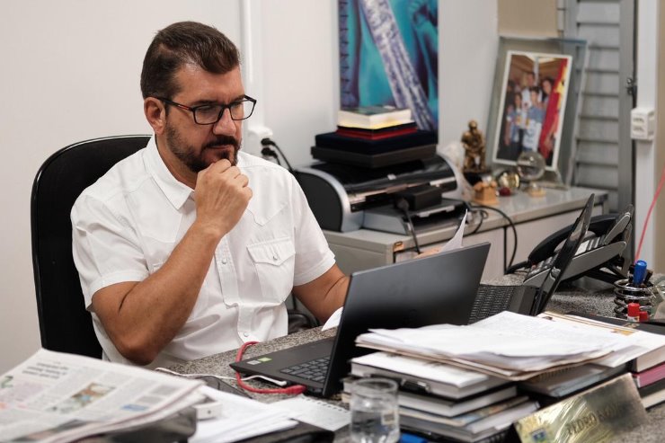 Imagem: O deputado quer os profissionais da Educação no grupo prioritário para o recebimento da vacina contra a Covid-19 