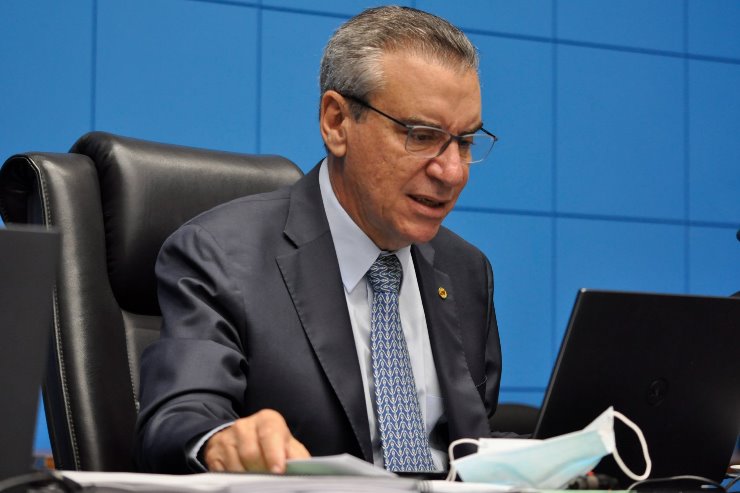 Imagem: Paulo Corrêa anunciou a elaboração do projeto para que a comunidade escolar seja prioridade na vacinação