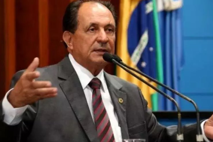 Imagem: Deputado Zé Teixeira na sessão plenária (Arquivo). 