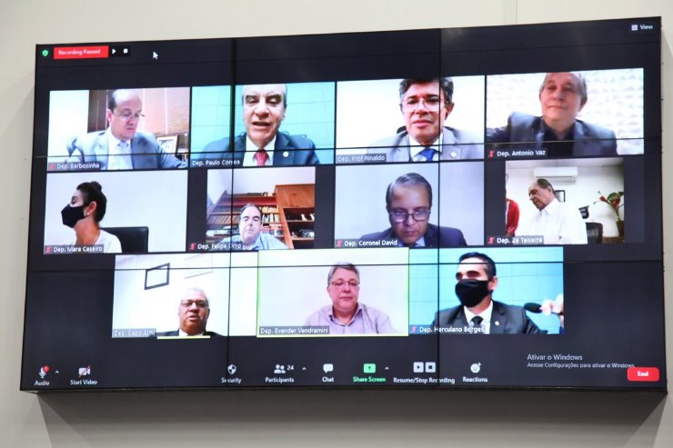 Imagem: Três projetos de lei foram aprovados durante a Ordem do Dia desta quarta-feira