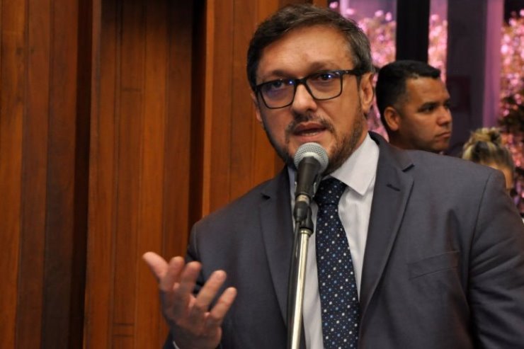 Imagem: Deputado Lucas de Lima é o autor da proposta que visa agilizar encaminhamento e apuração de denúncias de violência contra animais