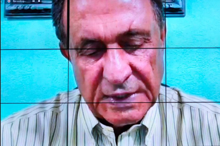 Imagem: Deputado Zé Teixeira na sessão plenária (Arquivo). 