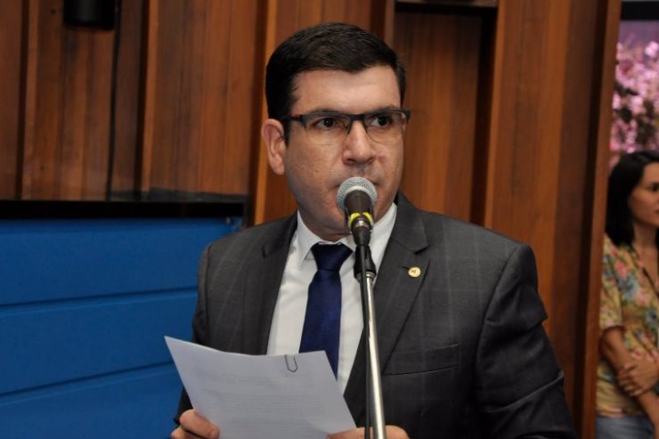 Imagem: Deputado Jamilson Name, autor do projeto, enfatiza a importância do ato do doador de sangue