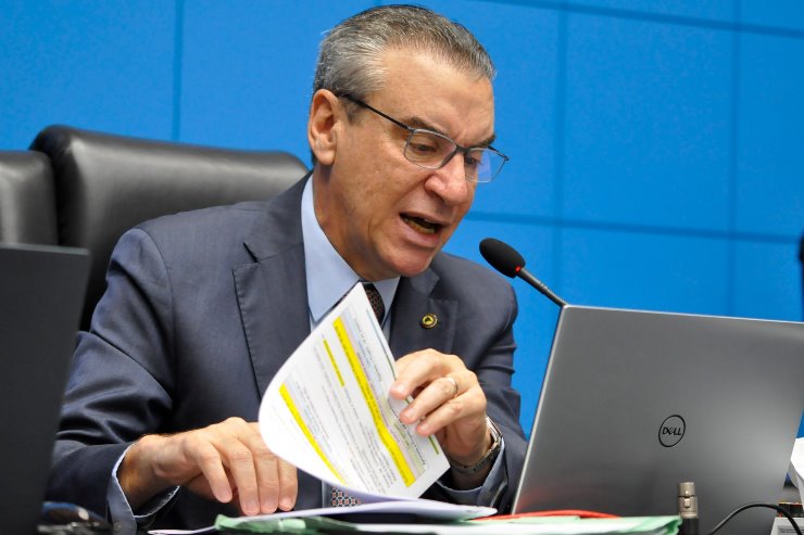 Imagem: O deputado Paulo Corrêa propôs um minuto de silêncio em homenagem às vítimas da Covid-19