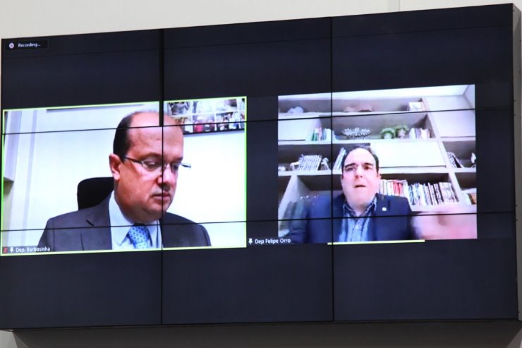 Imagem: O deputado Barbosinha e Felipe Orro falaram sobre o assunto durante a sessão desta quarta-feira