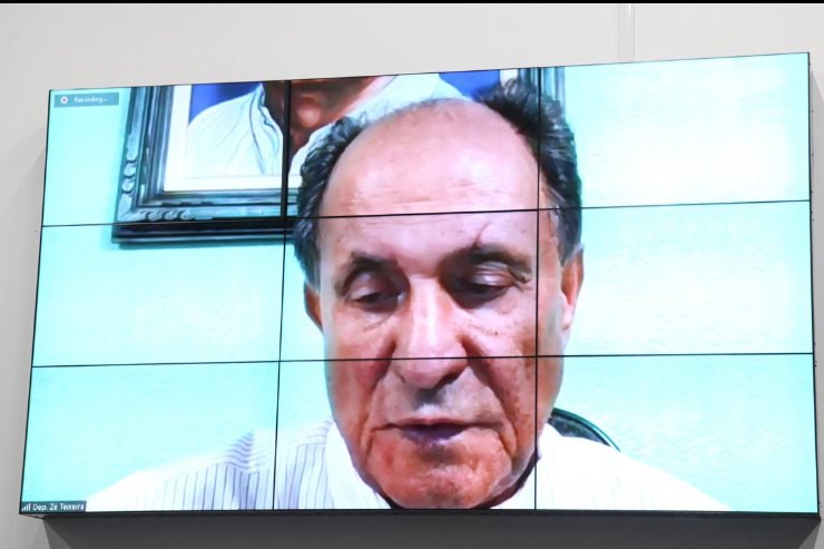 Imagem: Deputado Zé Teixeira durante atuação parlamentar. (Arquivo)